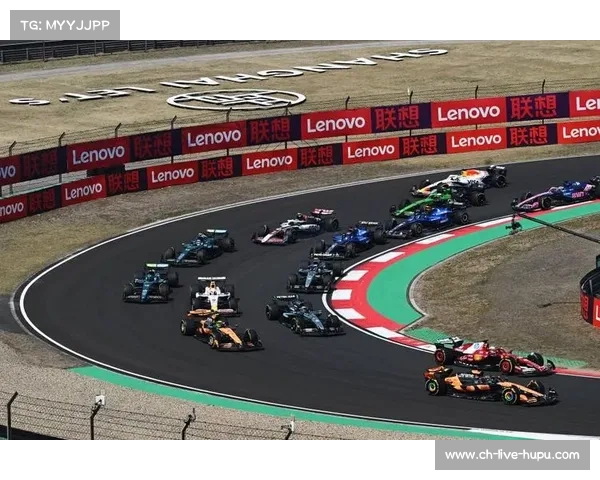 上海国际赛车场举办F1模拟器挑战赛，千人参与体验